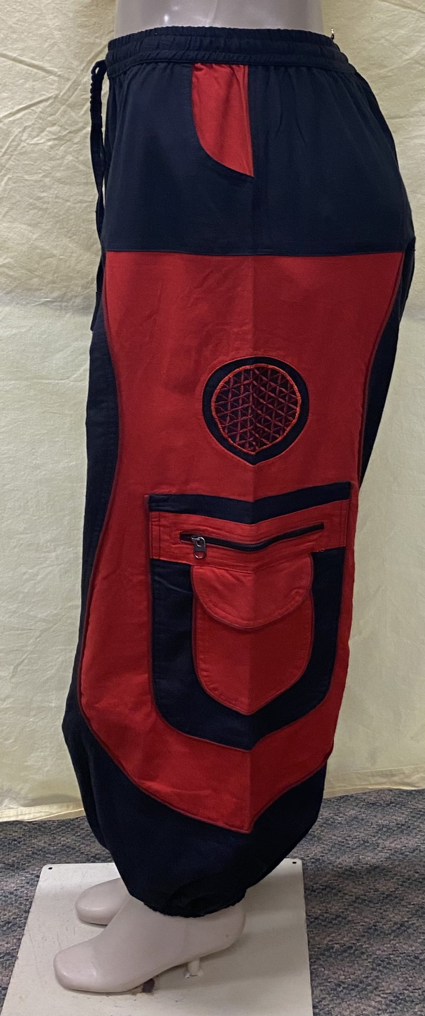 CP14 Unisex Black-Red Colored Cotton Pant